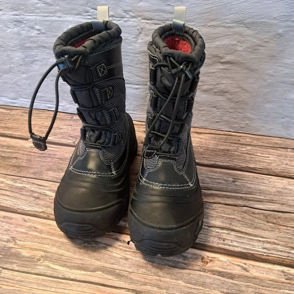 North‎ Face Kids Alpenglow IV black snow boots size 2 lace up